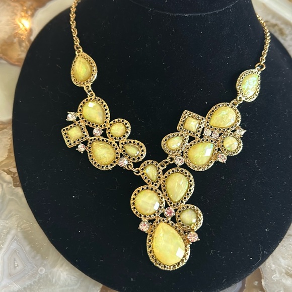 Soft Yellow Iridescent Bauble Statement Necklace-Boutique - Picture 1 of 6